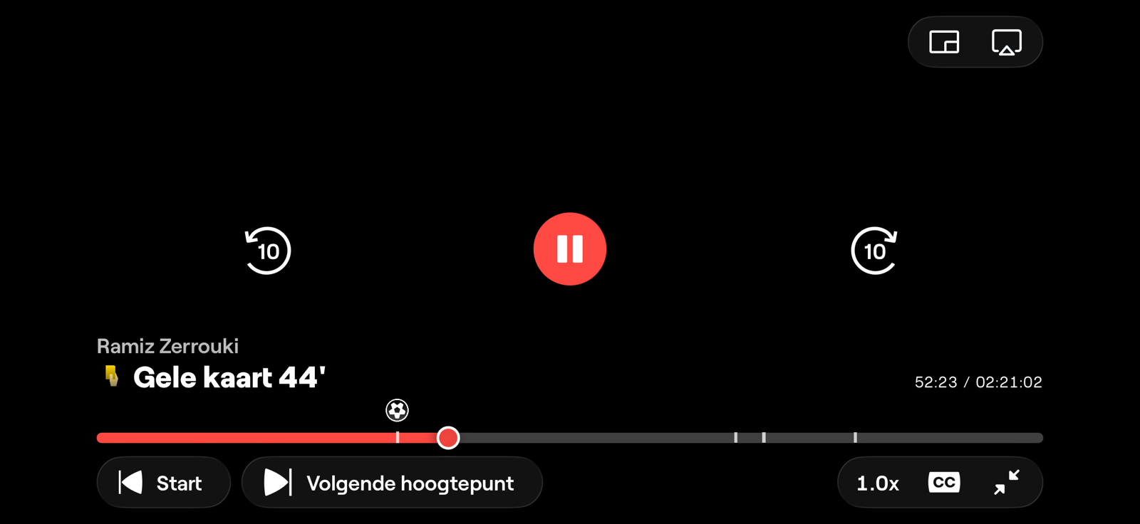 VRT MAX player showing a highlight labelled 'Gele kaart 44'' replacing the show title, with an event icon on the bar and a Next highlight button